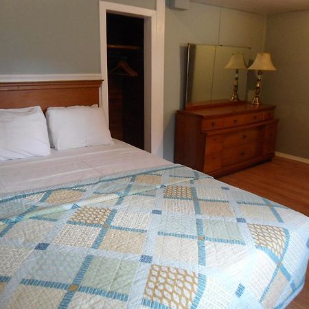 Flower Field Inn And Cottages Stroudsburg Ngoại thất bức ảnh