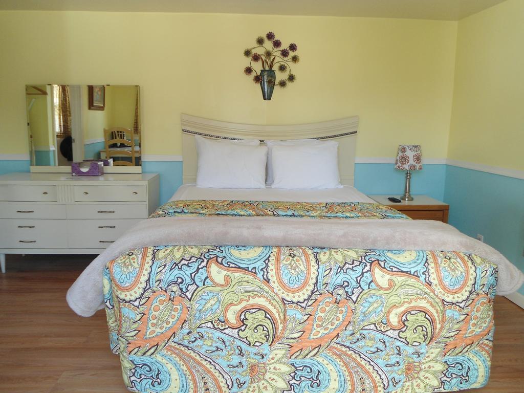 Flower Field Inn And Cottages Stroudsburg Ngoại thất bức ảnh